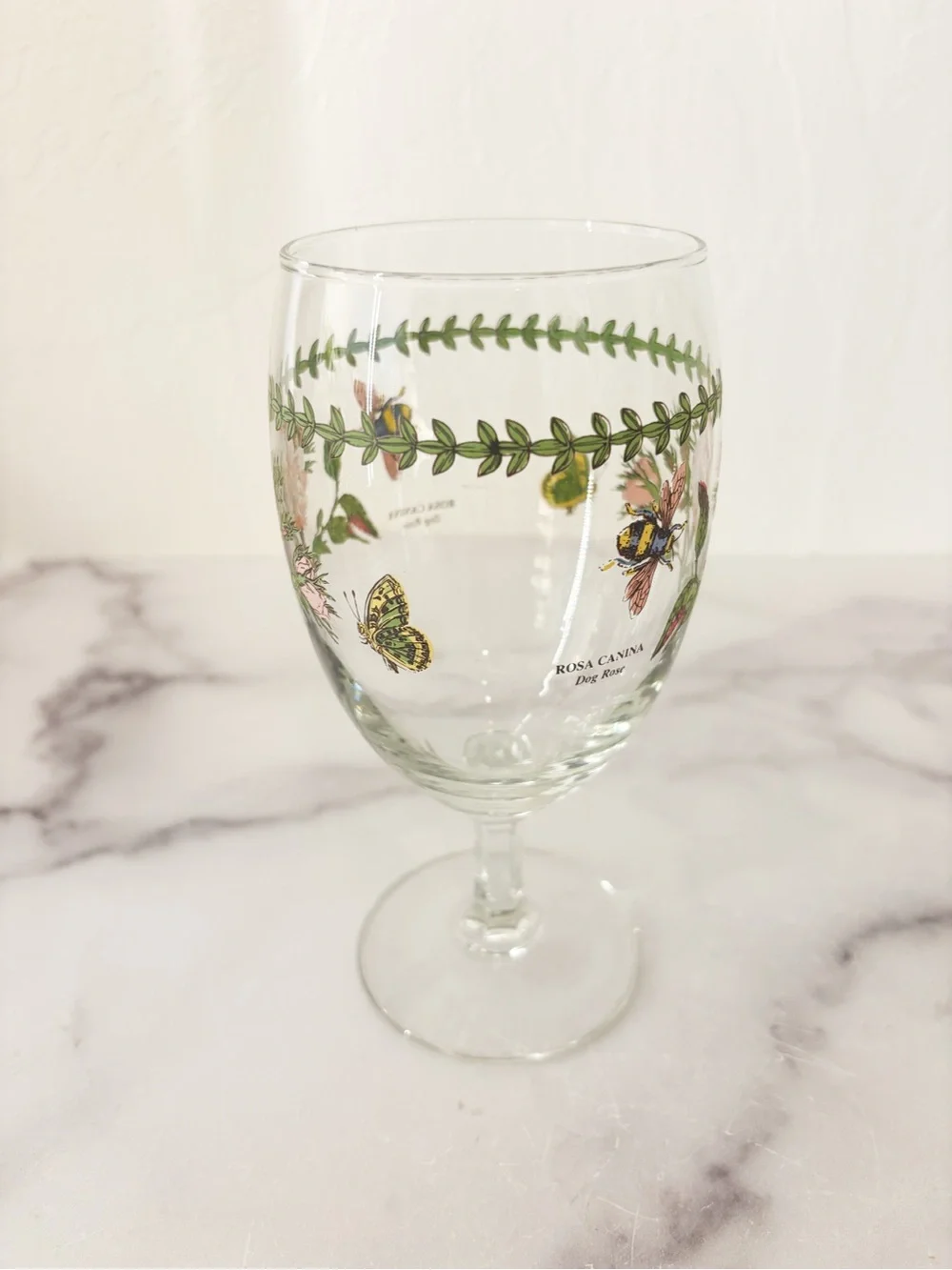 Portmeirion Botanical Stemmed Wine Glass with Leaf and Pink Blooms - Dog Rose